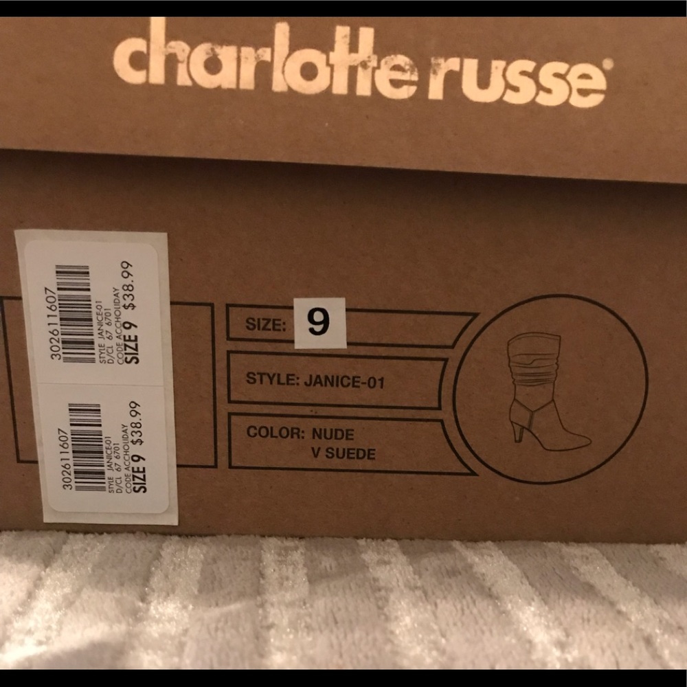 SOLD🔥NWT CHARLOTTE RUSSE NUDE SUEDE BOOTIES 🔥 - Picture 4 of 5